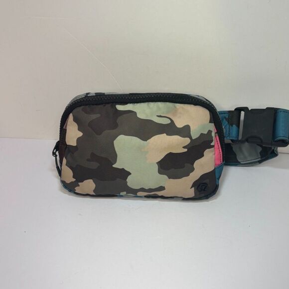 LULULEMON Camo Multicolor Fanny Pack Everywhere Belt Bag Heritage Adjustable - Picture 6 of 8
